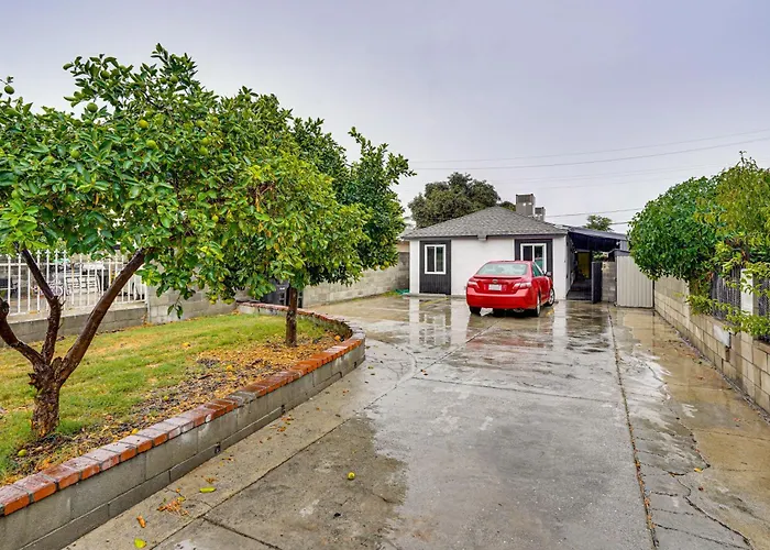 Explore La & Long Beach: Compton Condo W/ Patio
